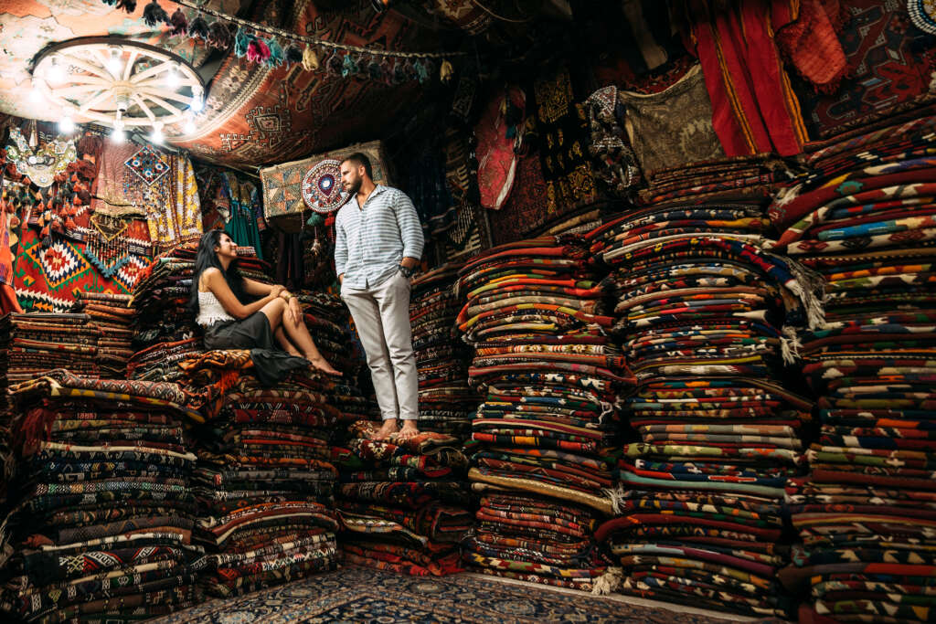 Khan-El-Khalili-Bazaar-offers-beautiful-handmade-carpets-&-textiles