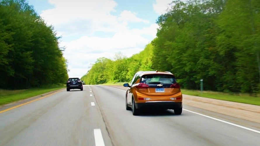Who-Can-Apply-for-UAE-Driving-License?