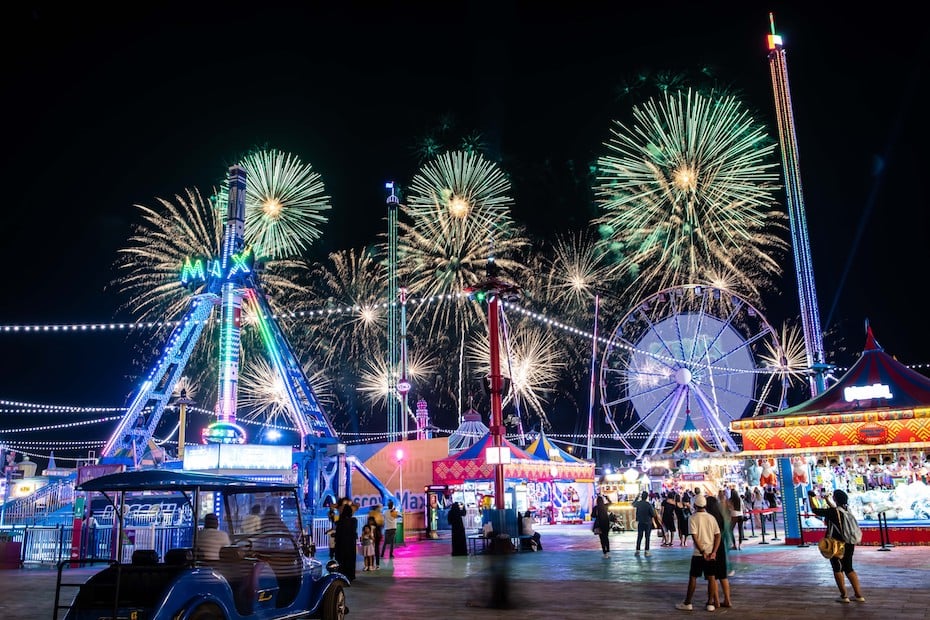 spend-a-day-at-global-village-dubai-with-family