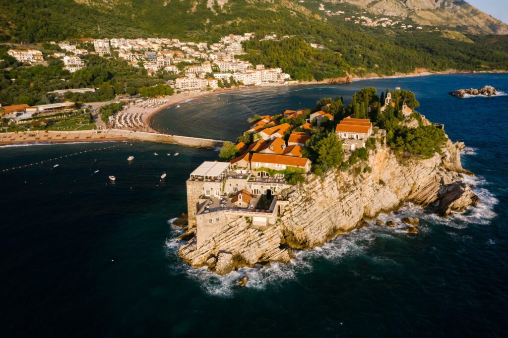 Montenegro-for-UAE-residents-without-Schengen visa