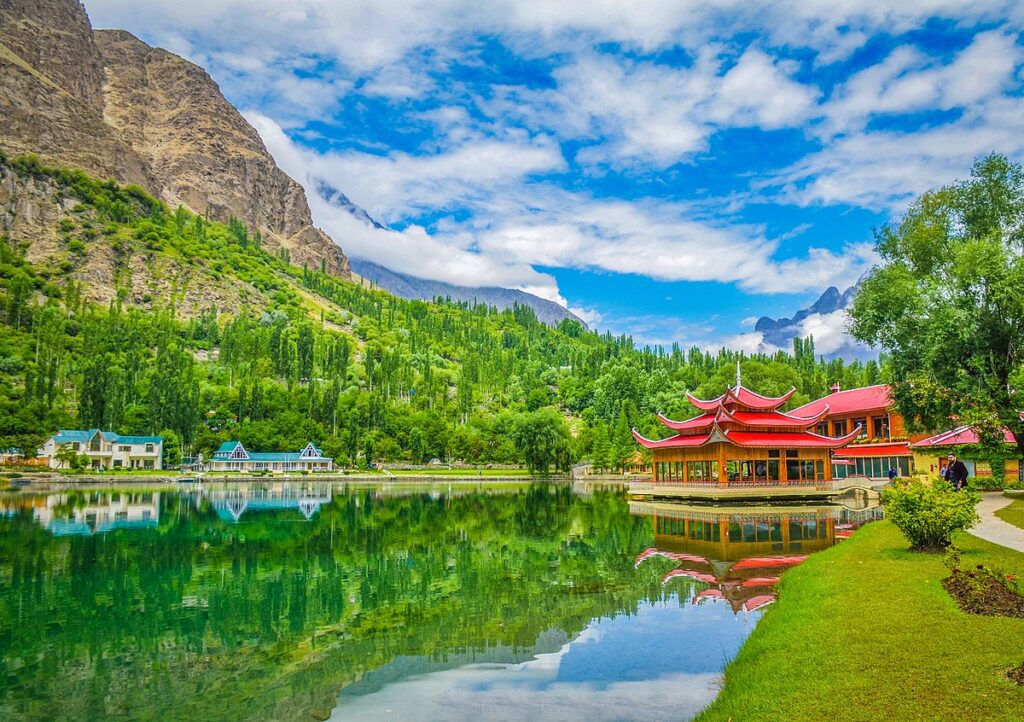 plan-a-trip-to-skardu-from-dubai-in-2025-marhabein-guide