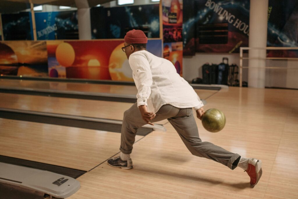interesting-things-to-do-in-riyadh-bowling
