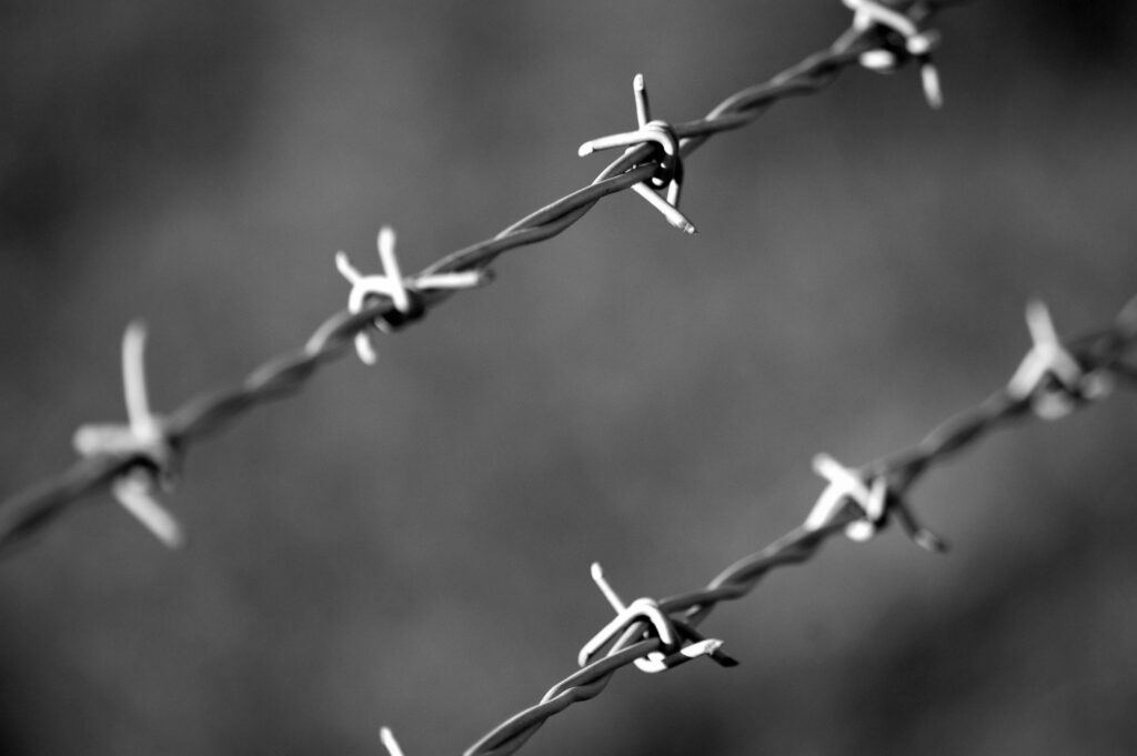 travelers-stuck-in-war-zones-iran-israel