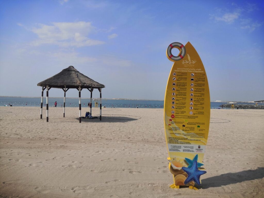 Beach-Free-Things-To-Do-in-Abu-Dhabi