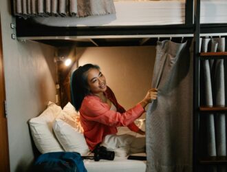 stay-safe-from-bed-bugs-in-shared-rooms-in-dubai