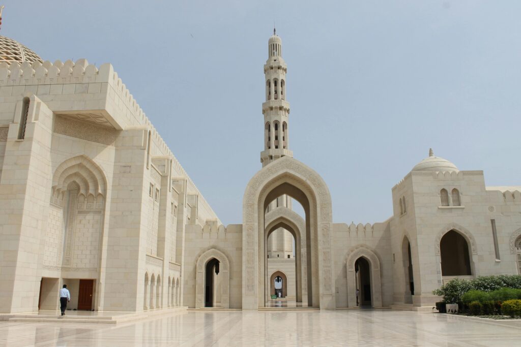 who-will-pay-oman-personal-income-tax-2028