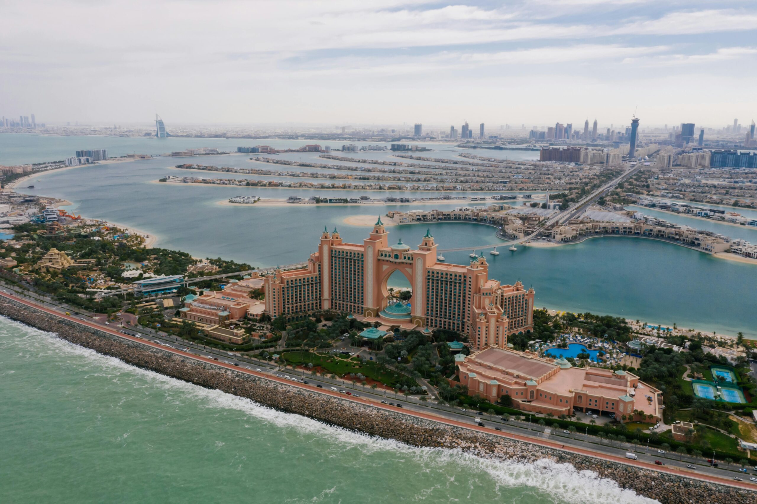 1-year-UAE-residency-with-remote-work