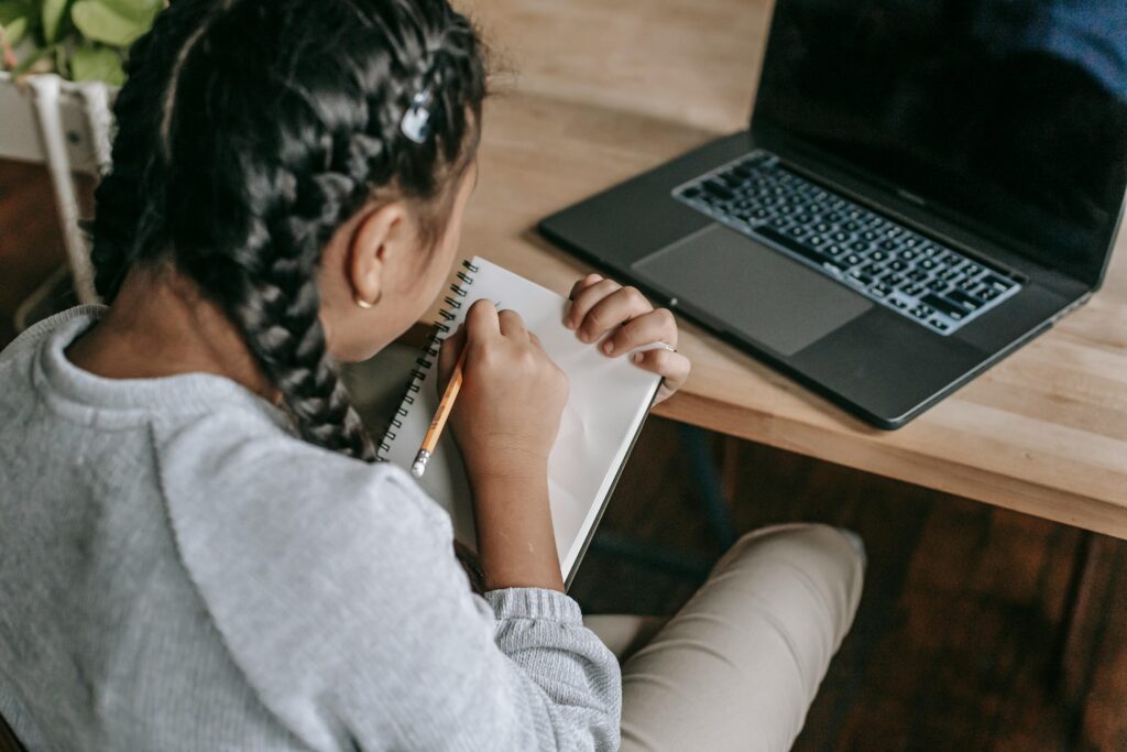affordable-laptop-UAE-Back-to-School-Deals-2025
