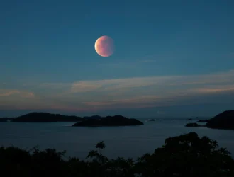 guide-to-blood-moon-in-doha