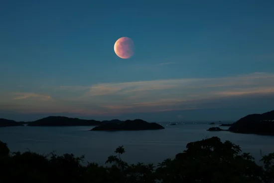 guide-to-blood-moon-in-doha