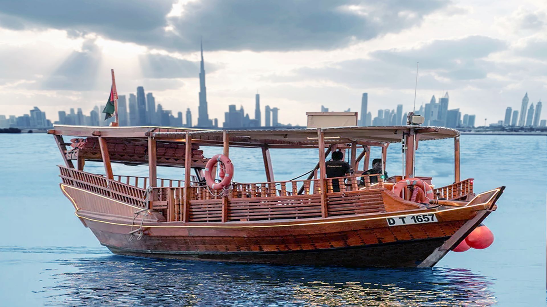 free-boat-ride-for-SIBF